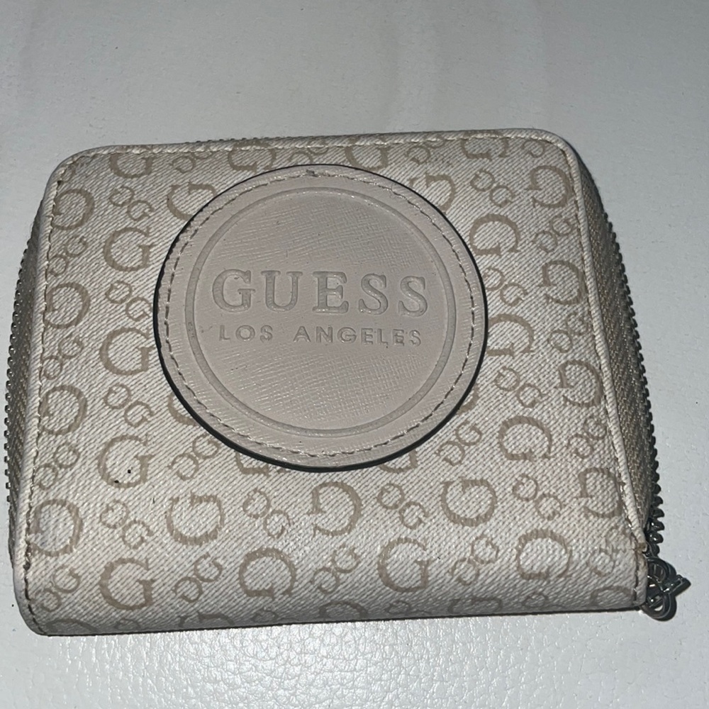 Guess Wallet